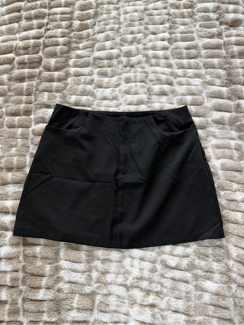 SHEIN Black Mini Skirt with Front Seam